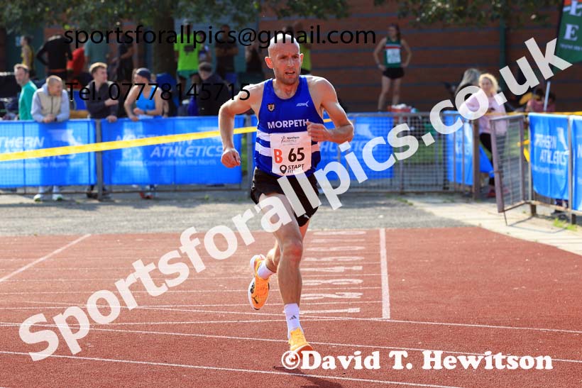 Mens 6 Stage Relay, 2024 Northern Mens 6 and Womens 4 and Youngsters Relays, Stanley Park, Blackpool.  Photo: David T. Hewitson/Sports for All Pics